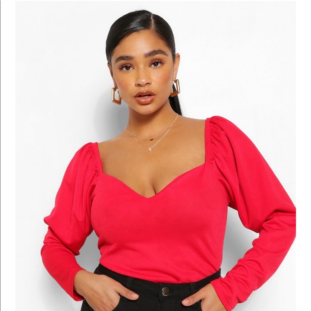Brand new puff sleeved sweetheart neck top❤️❤️